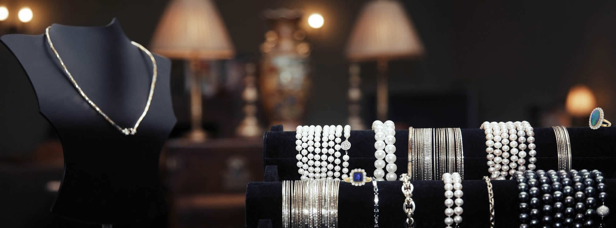 Jewellery consumer